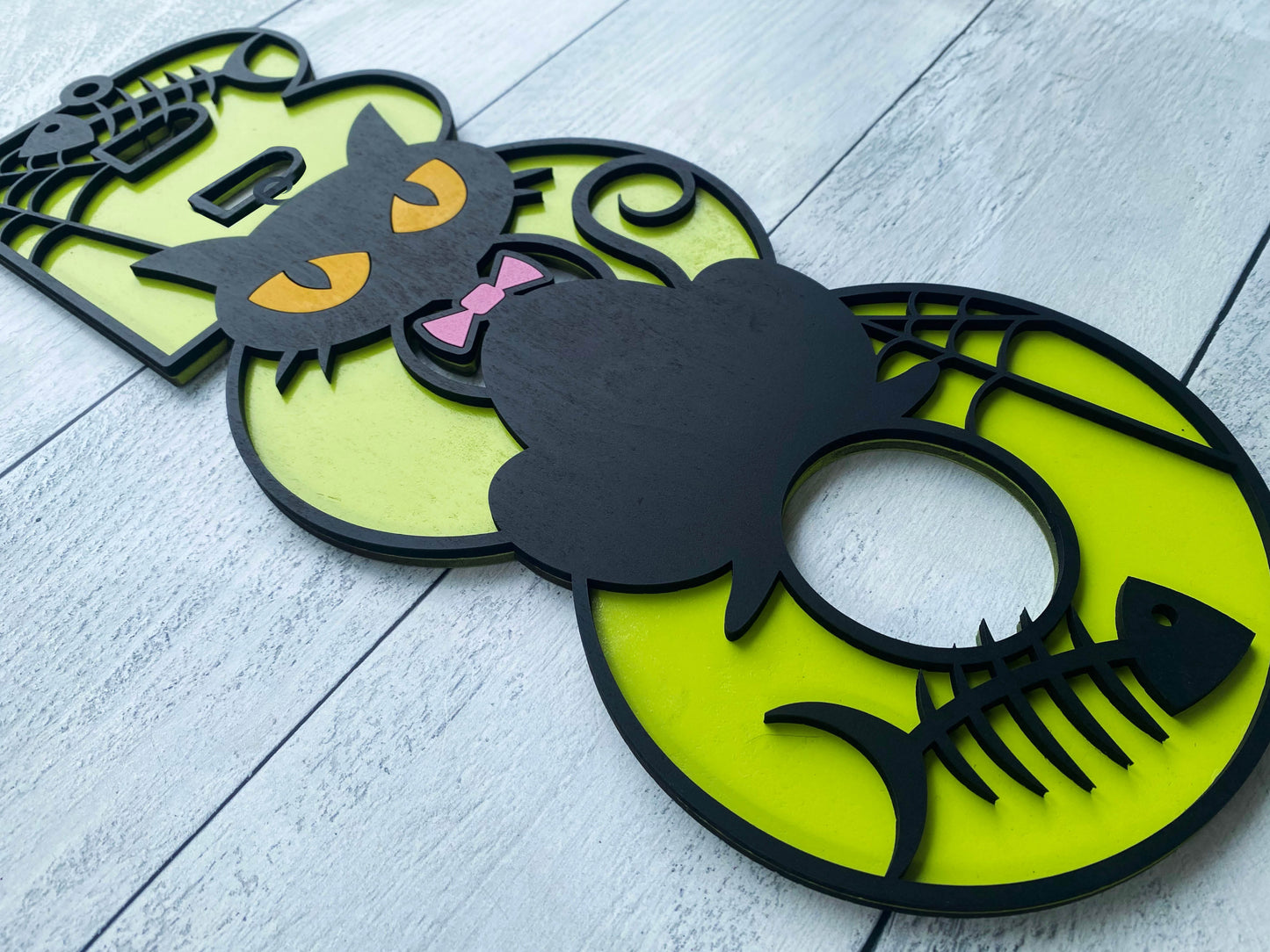 Scary Cat Door Hanger